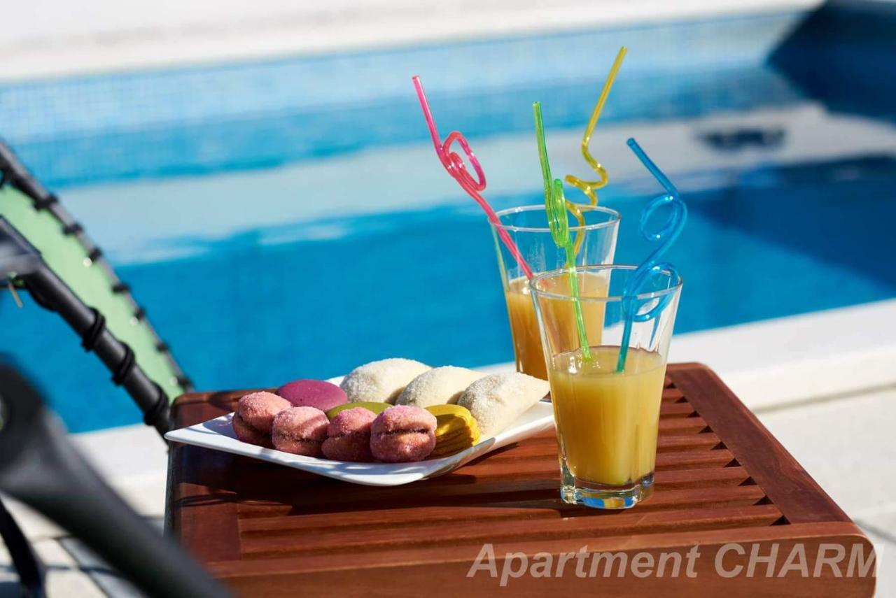 Luxury Apartment Charm With Pool Trogir Exterior photo